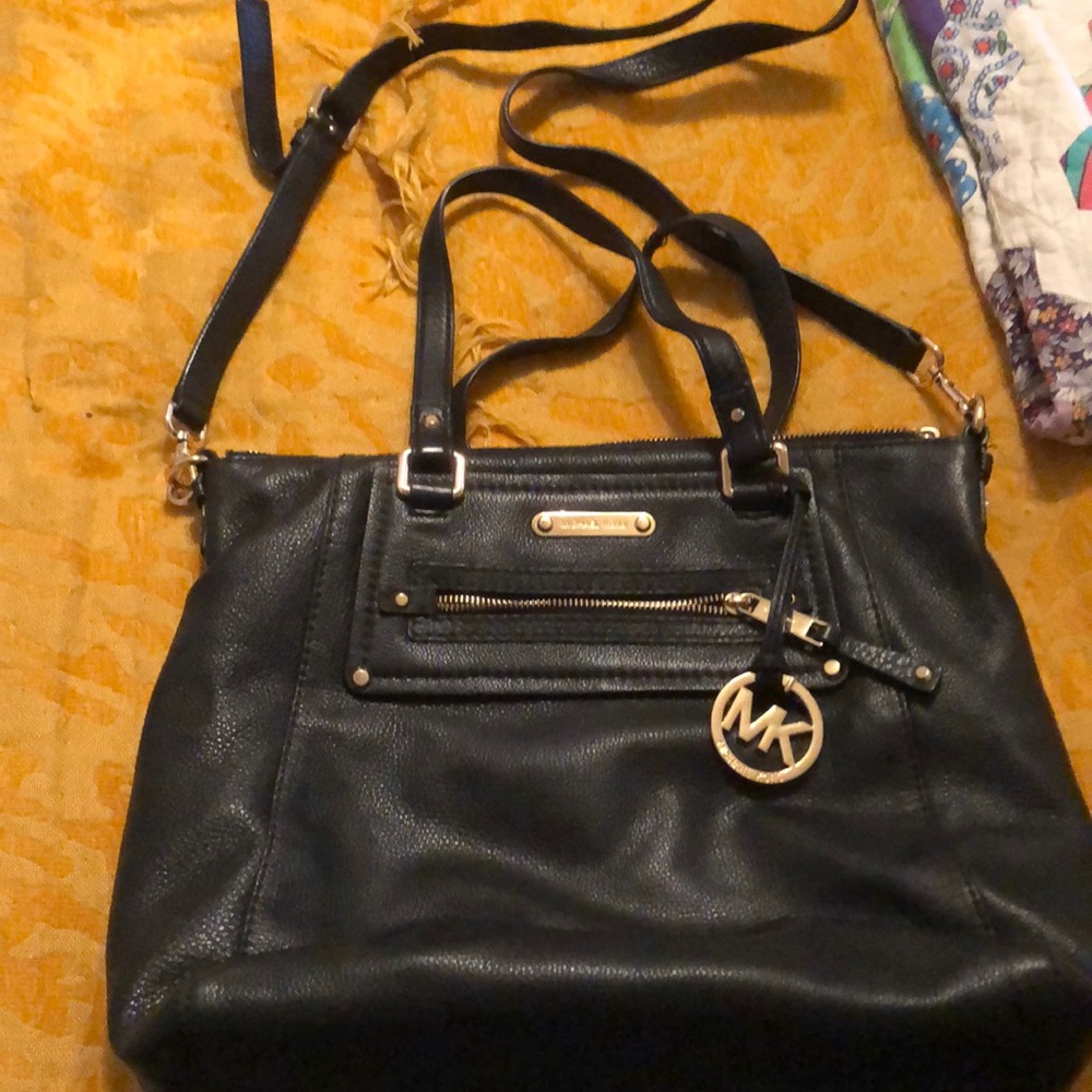 Crossbody purse